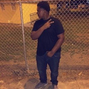 Meet your Posher, Carlos